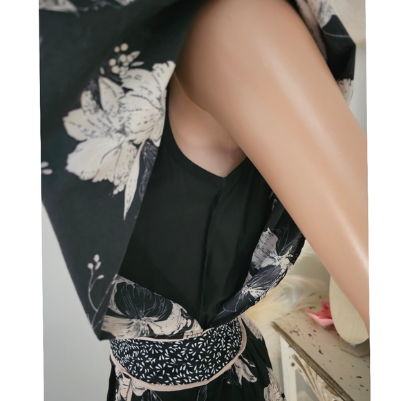 NWT Piper & Scoot Black & Blush Flowy Sleeves Defined Waist Wide Legs Jumpsuit - Picture 5 of 9